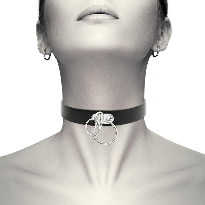 COQUETTE CHIC DESIRE - GARGANTILLA DE CUERO VEGANO DE ANILLO DOBLE