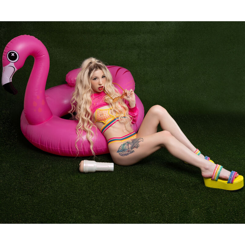 Fleshlight Girls - La vagina de Kenzie Reeves