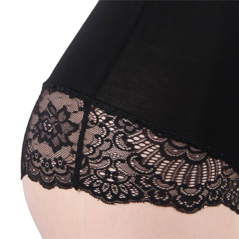 SUBBLIME - PELUCHE PRETO FLORAL DETALHE DE RENDA S/M