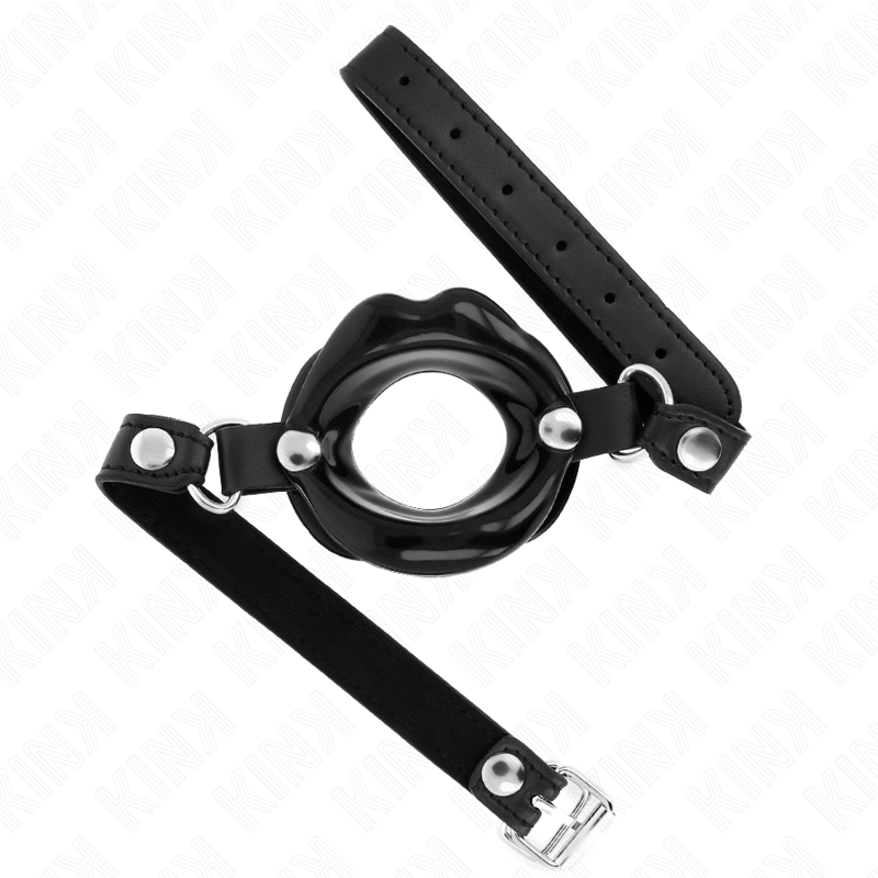 KINK - MORDAÇA LABIAL 8 CM COM CORREIA EM POLIPELE PRETA 63 x 2 CM AJUSTÁVEL 39-58 CM