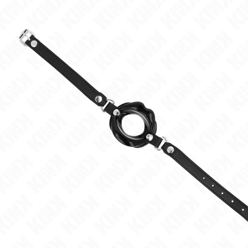 KINK - MORDAÇA LABIAL 8 CM COM CORREIA EM POLIPELE PRETA 63 x 2 CM AJUSTÁVEL 39-58 CM