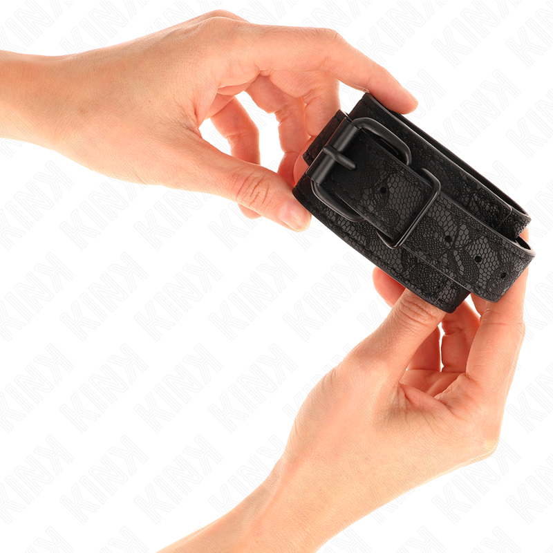 KINK - PUNKOS COBERTOS DE RENDA ESCURA AJUSTÁVEIS PRETO 19-26 CM