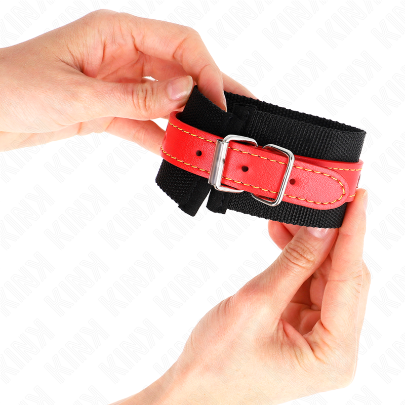 KINK - PUNKOS DE NYLON PRETO COM COURO VERMELHO AJUSTÁVEIS 19-24 CM X 5,5 CM