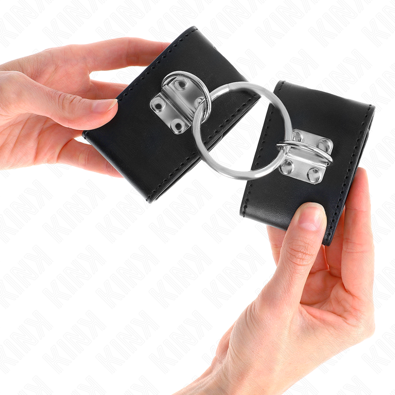 KINK - ALGEMAS FIXAS COM ARGOLA E FECHO COM CADEADO PRETAS AJUSTÁVEL 16-23 CM X 5.5 CM