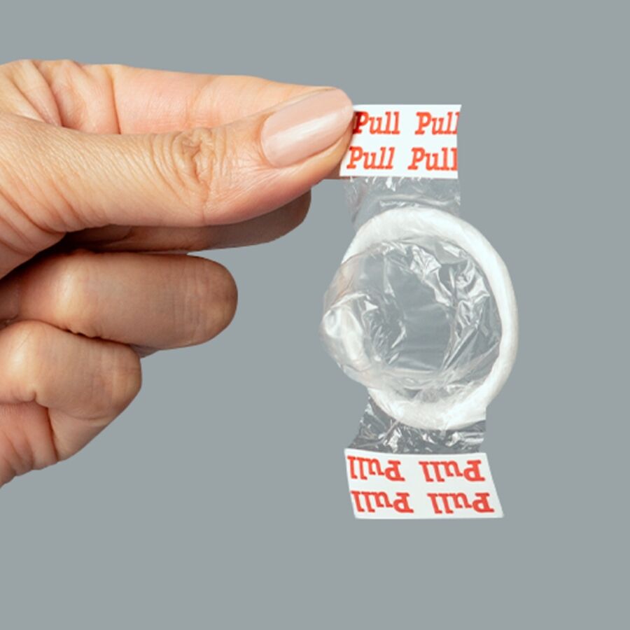 UNIQ - PULL SIN LÁTEX PRESERVATIVOS CON TIRAS 3 UNIDADES